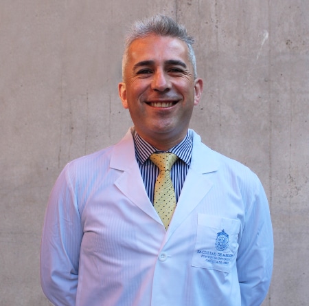 Dr. Enrique Salazar Solís