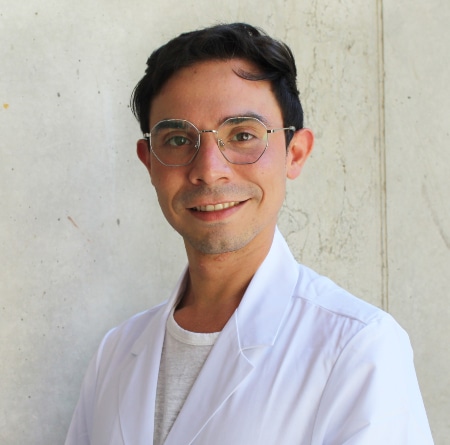 Dr. Leonardo González Escobar