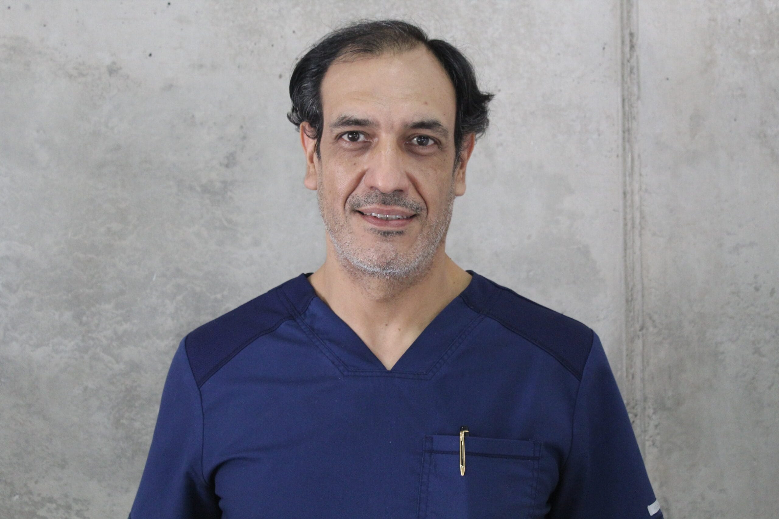 Dr. Carlos Becerra Rodríguez